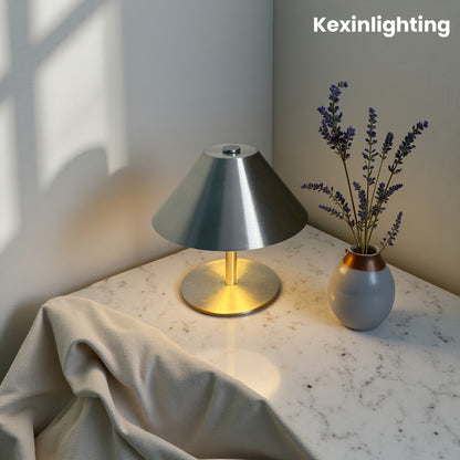 Oplaadbare Metalen Tafellamp met Draadloos Ontwerp
