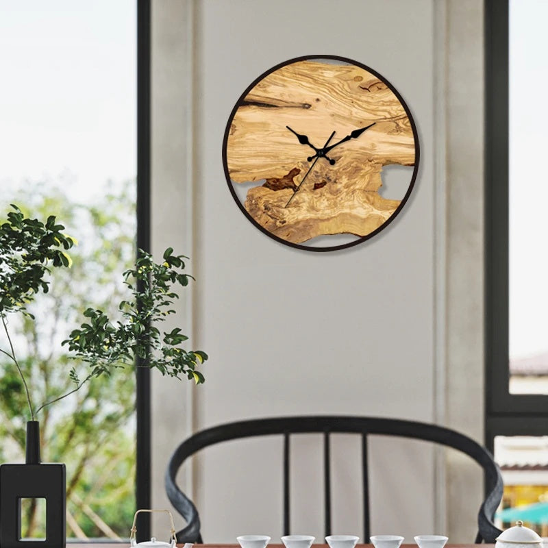 Moderne Wandklok Met Houtlook Afwerking En Stil Quartzuurwerk