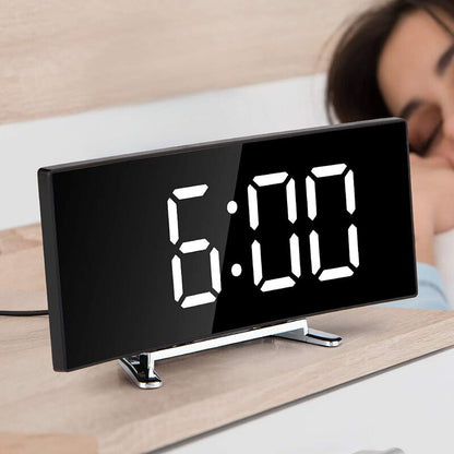 Digitale Wekker met Gebogen Leddisplay