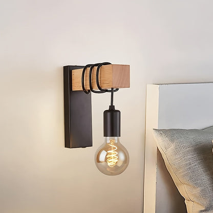 Industriële Wandlamp Met Houtaccent Voor Warme Moderne Sfeerverlichting