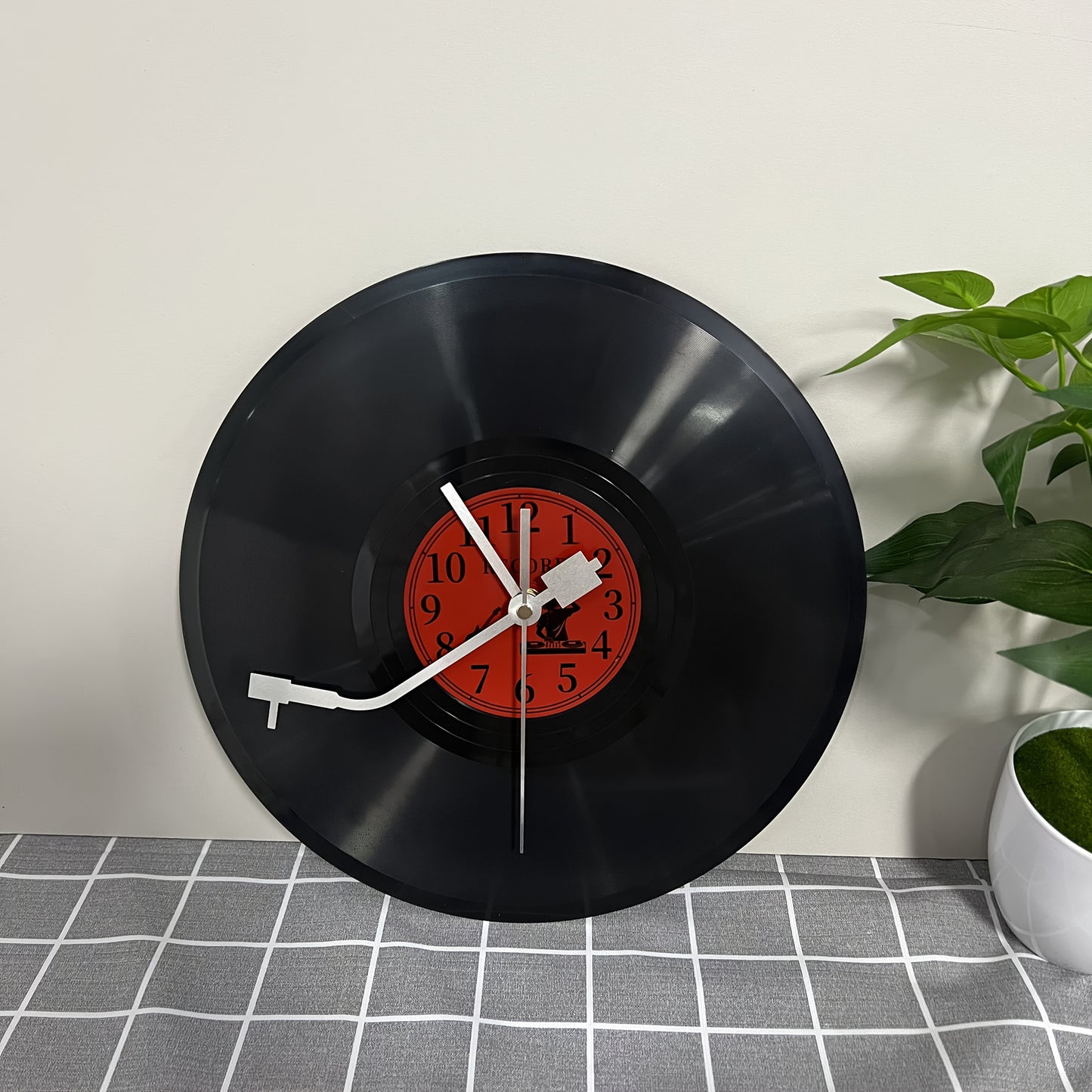 RedLabel Vinyl Wandklok – Retro Muziekdecoratie van Vintage LP