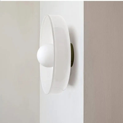 Glazen Plafondlamp In Scandinavische Stijl