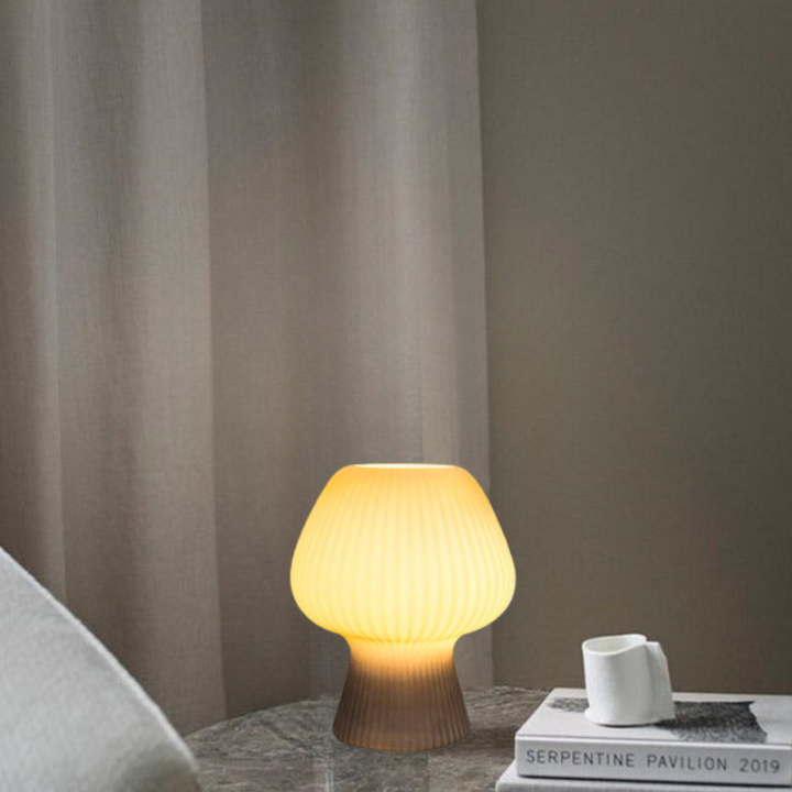 Glazen Paddenstoellamp Met Vintage Ribstructuur Voor Warme Rustige Sfeerverlichting