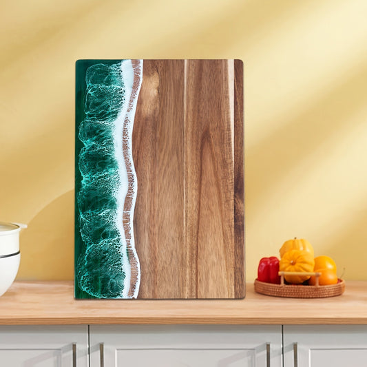 Houten Snijplank Met Resinaccent Voor Functionele En Decoratieve Keukenpresentatie