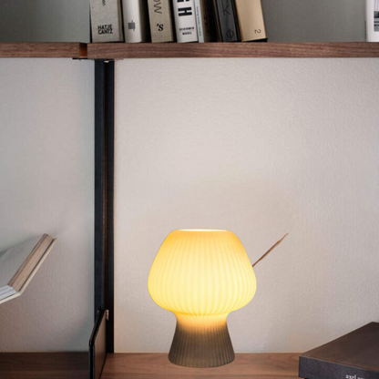 Glazen Paddenstoellamp Met Vintage Ribstructuur Voor Warme Rustige Sfeerverlichting