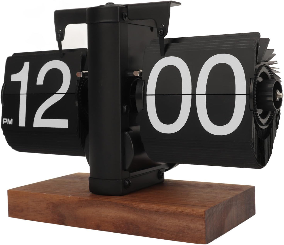 Retro Flip Klok Met Mechanische Tijdweergave Voor Een Tijdloze Interieuruitstraling