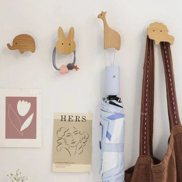 Houten Wandhaken Met Speels Ontwerp En Scandinavische Uitstraling