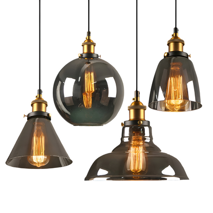 Vintage Hanglamp Met Antiekglazen Lampenkap