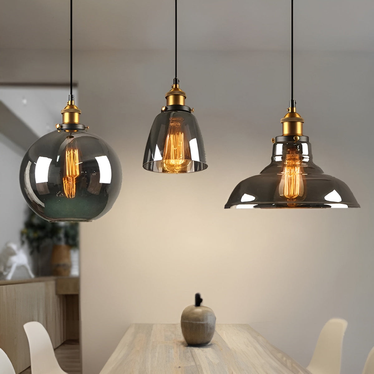 Vintage Hanglamp Met Antiekglazen Lampenkap