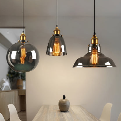 Vintage Hanglamp Met Antiekglazen Lampenkap