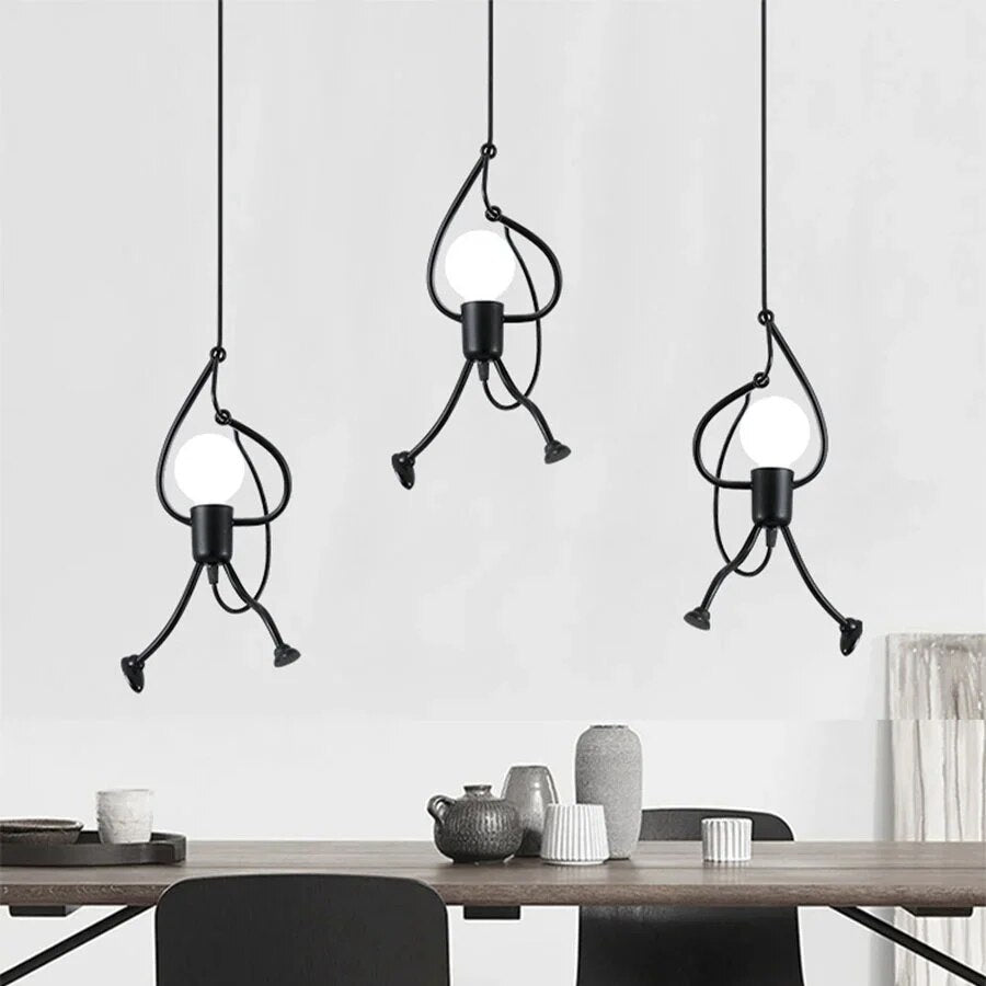 Retro Hanglamp met Speels Poppenvormig Design