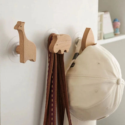 Houten Wandhaken Met Speels Ontwerp En Scandinavische Uitstraling