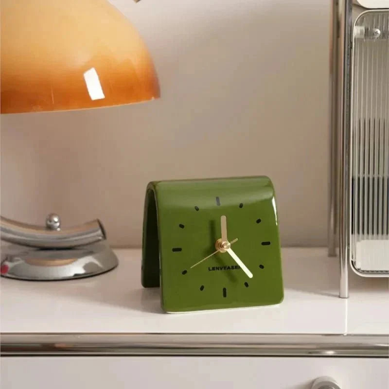 Keramische Tafelklok met Stil Uurwerk