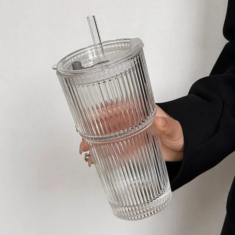 Geribbeld Drinkglas met Deksel en Glazen Rietje