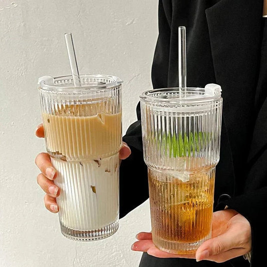 Geribbeld Drinkglas met Deksel en Glazen Rietje