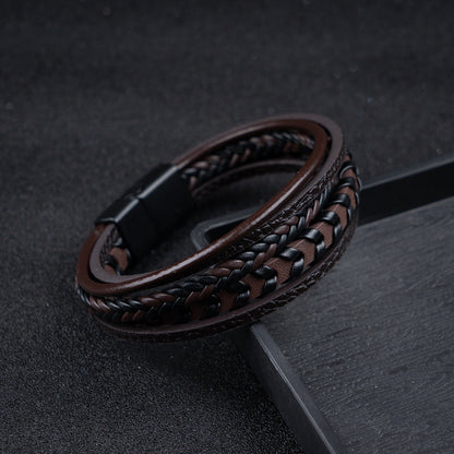 Gevlochten Leren Armband Met Magneetsluiting Voor Een Tijdloze En Verzorgde Uitstraling