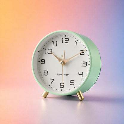Moderne Tafelklok met Stil Uurwerk en Scandinavische Minimalistische Uitstraling