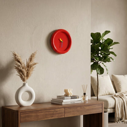 Wandklok Met Ronde Vorm En Decoratieve Memphis Uitstraling Voor Moderne Interieurs