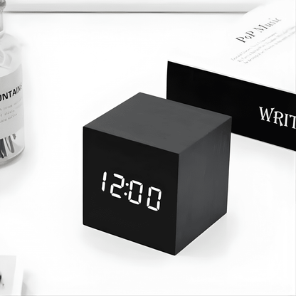 LED Wekker Met Stil Design, Helder Display En Dagelijks Structuur