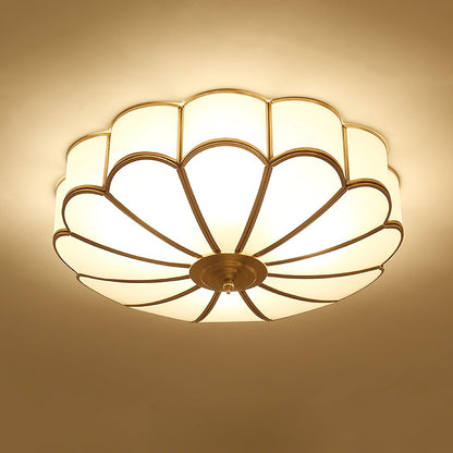 Art Deco Plafondlamp Met Bloemmotief En Matglazen Kap