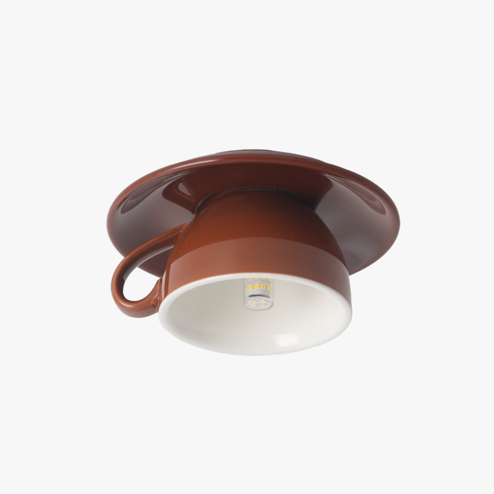 Retro Plafondlamp Met Theekopjesdesign Voor Speelse Interieurs