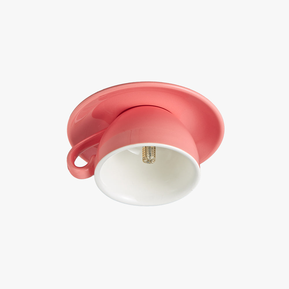 Retro Plafondlamp Met Theekopjesdesign Voor Speelse Interieurs