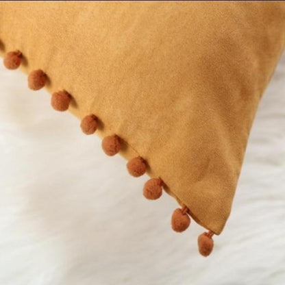 Decoratief Strikvormig Sierkussen met Pomponrand