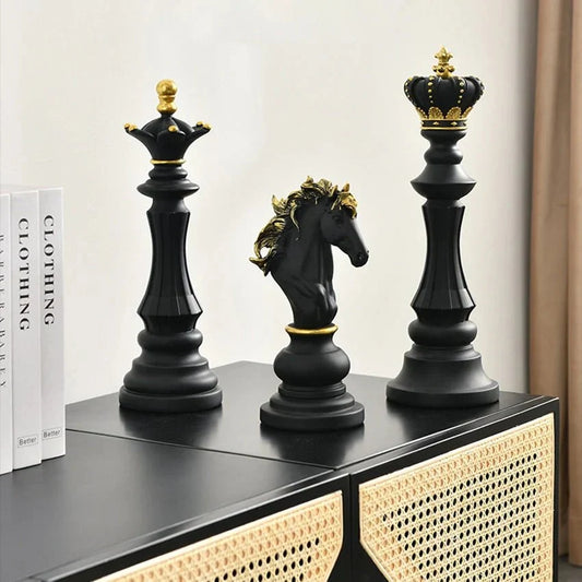 Decoratieve Schaakfiguren Met Klassieke Vorm En Gedetailleerde Afwerking Voor Interieuraccenten
