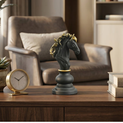 Decoratieve Schaakfiguren Met Klassieke Vorm En Gedetailleerde Afwerking Voor Interieuraccenten
