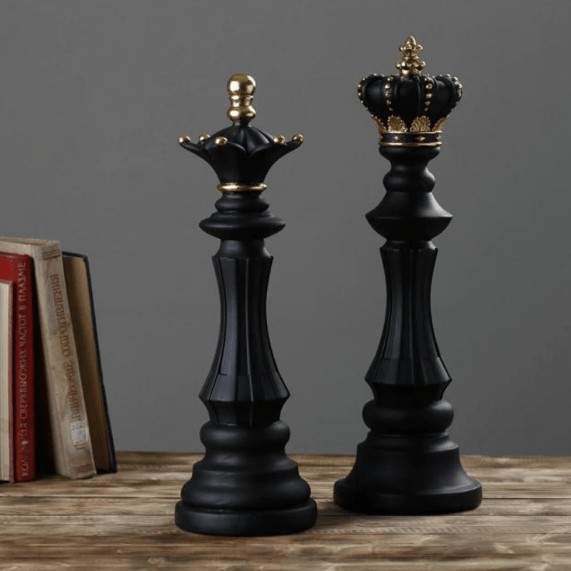 Decoratieve Schaakfiguren Met Klassieke Vorm En Gedetailleerde Afwerking Voor Interieuraccenten