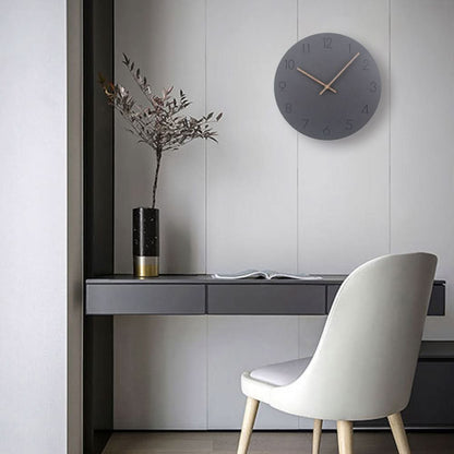 Minimalistische Wandklok met Stil Uurwerk en Walnotenhouten Wijzers