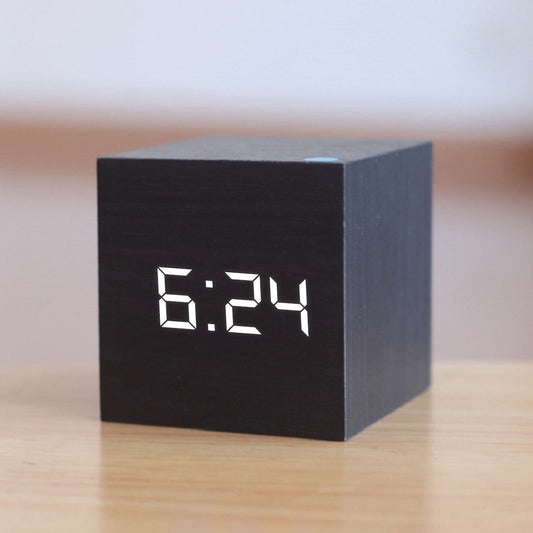 Digitale LED‑Wekker met Vierkant Display