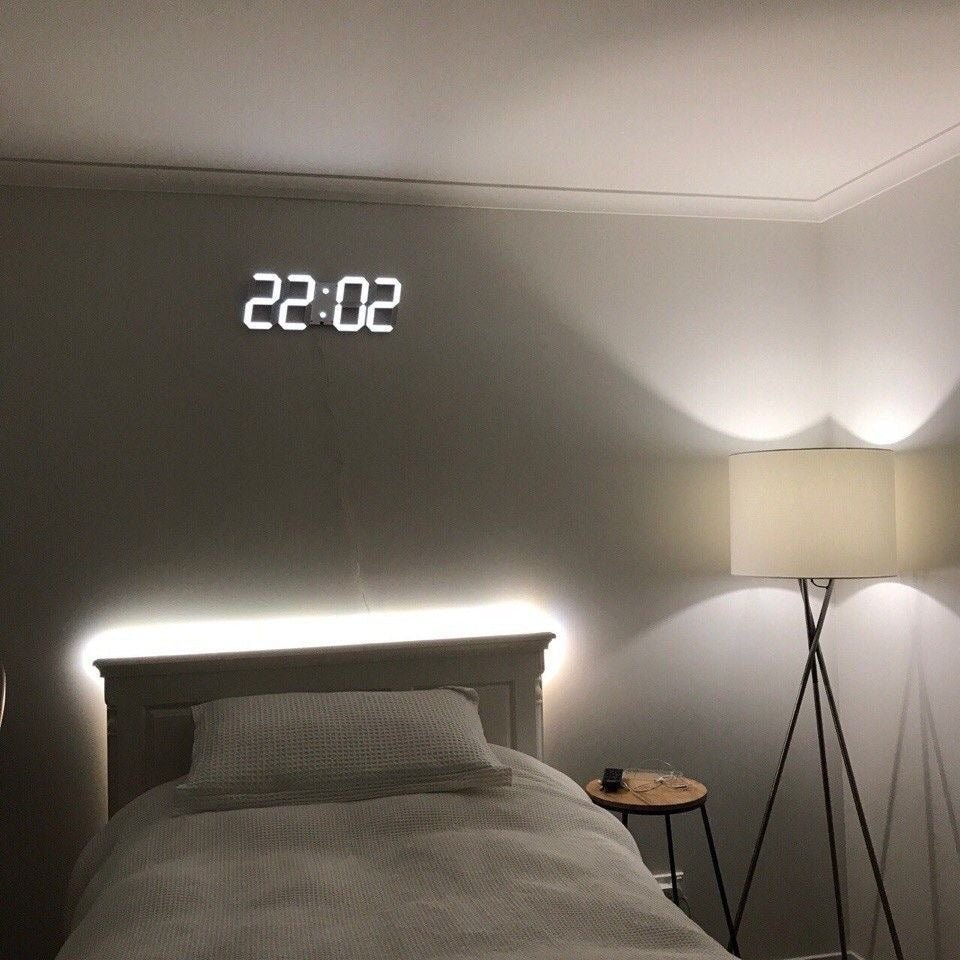 Digitale 3D LED Wandklok met Dimbare Verlichting