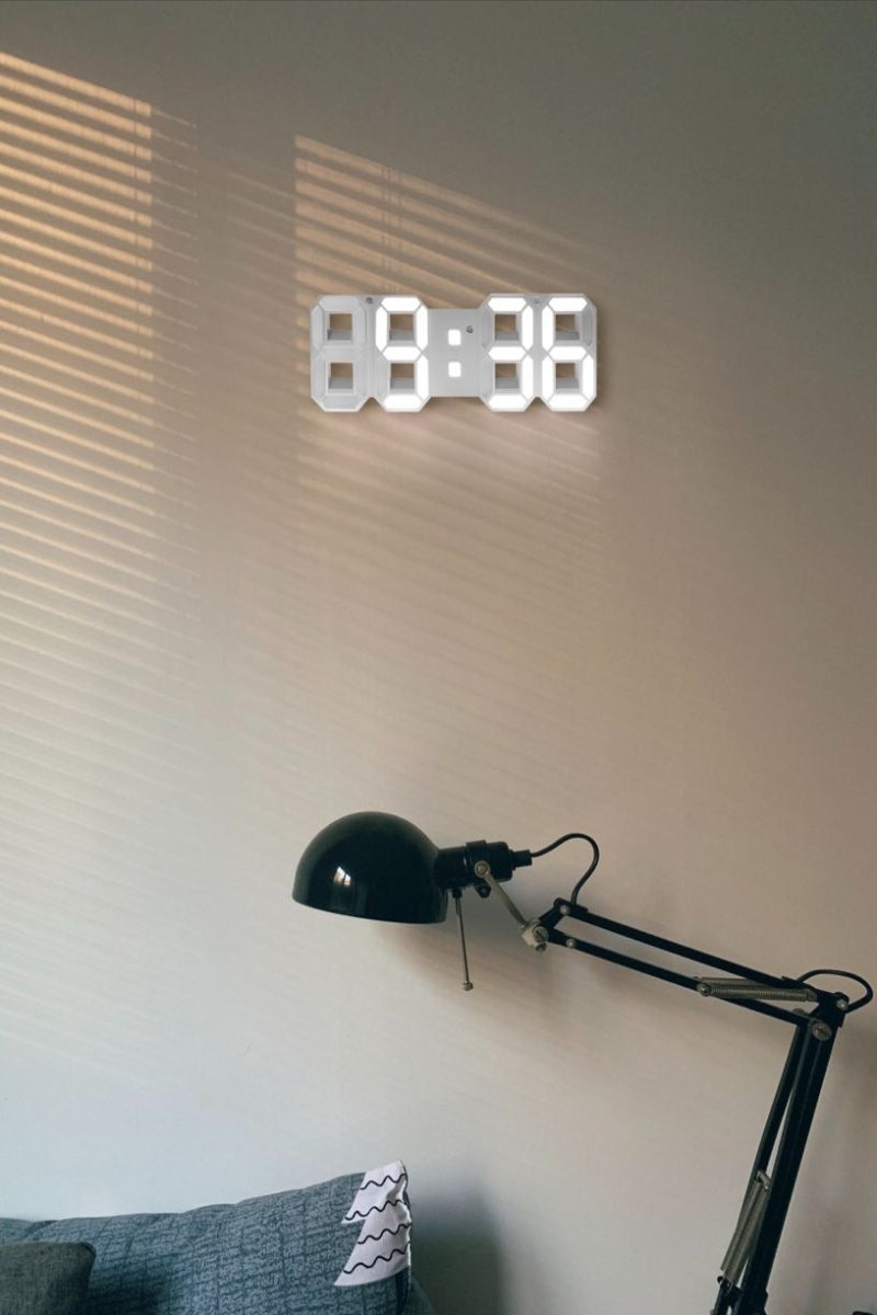 Digitale 3D LED Wandklok met Dimbare Verlichting