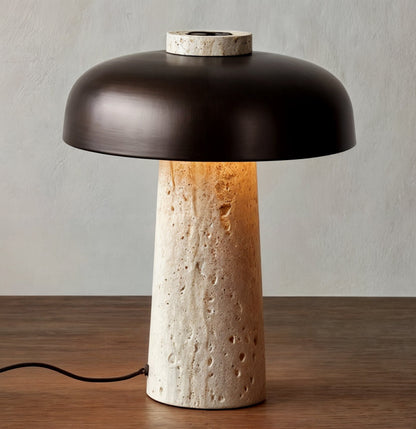 Minimalistische Tafellamp Met Natuurlijke Stenen Voet En LED-Verlichting