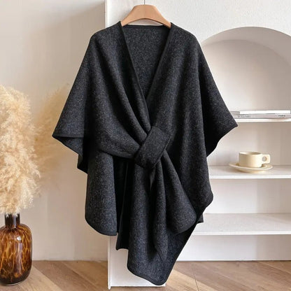 Elegante Dames Poncho van Wolmix – Multifunctioneel als Sjaal en Jas