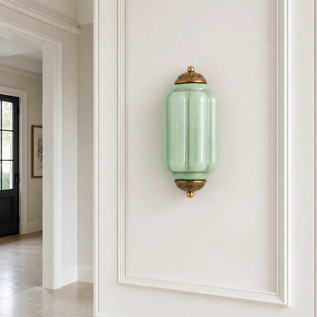 Art Deco Wandlamp met Geribbelde Glazen Kap