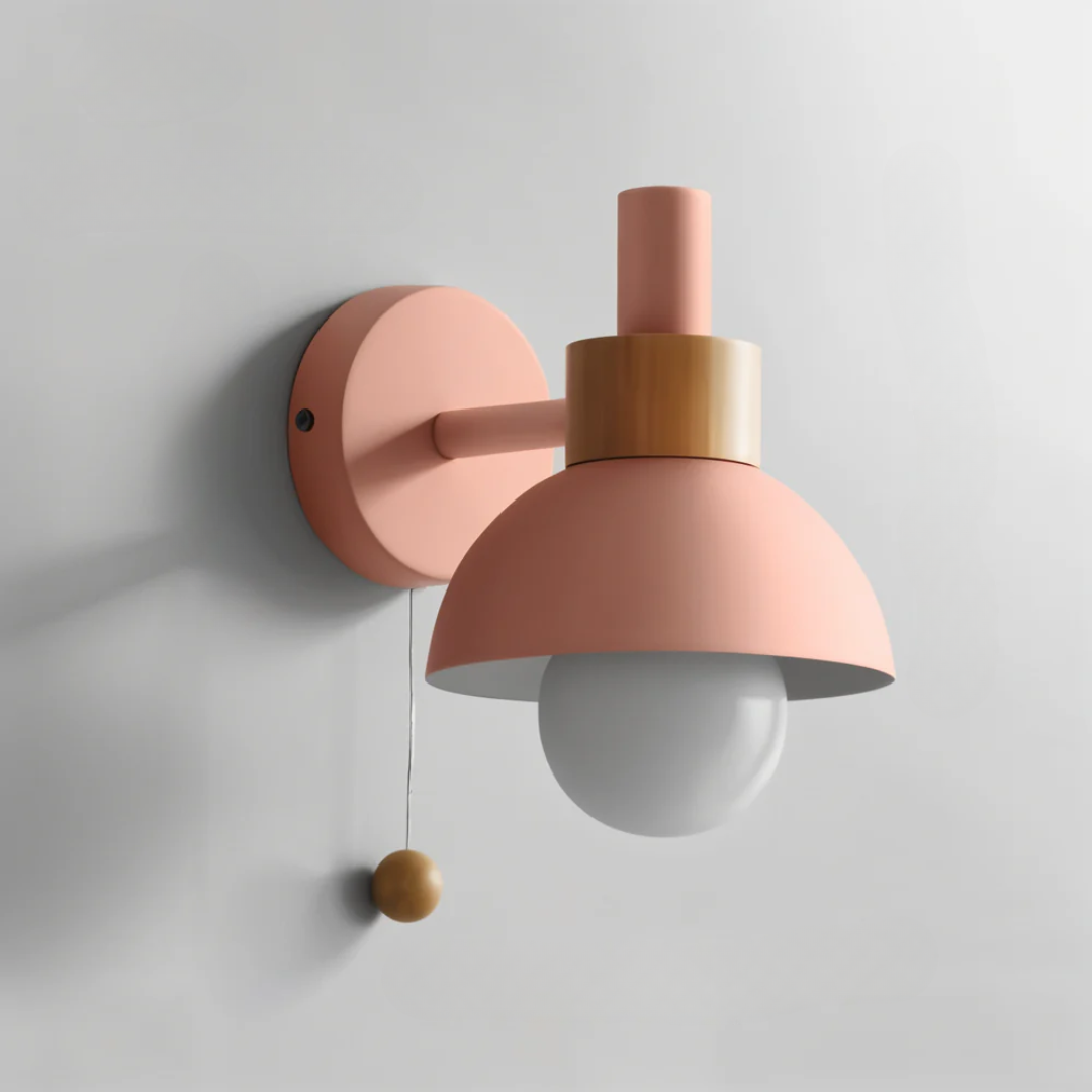 Scandinavische Wandlamp Met Koepelkap En Trekkoordschakelaar