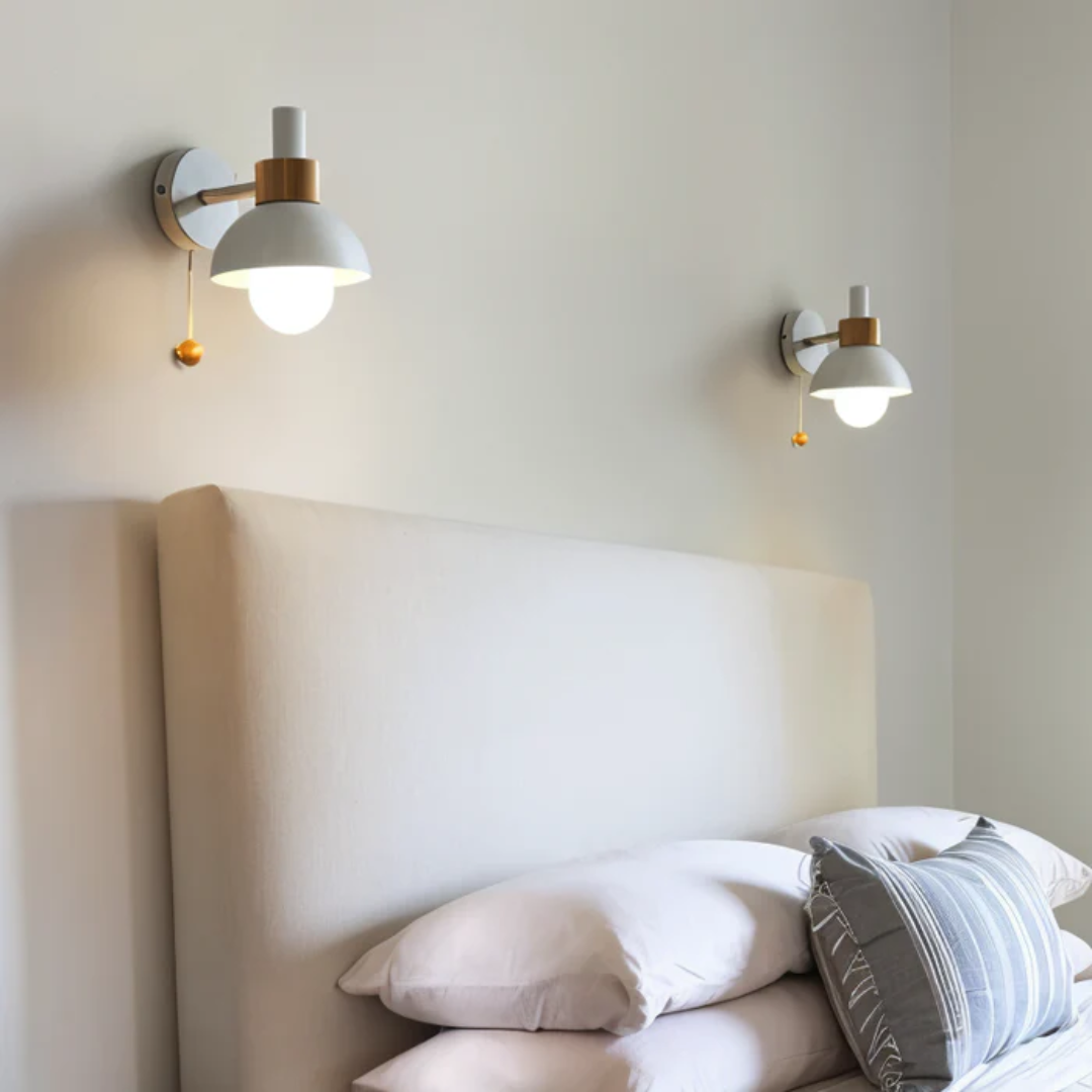 Scandinavische Wandlamp Met Koepelkap En Trekkoordschakelaar