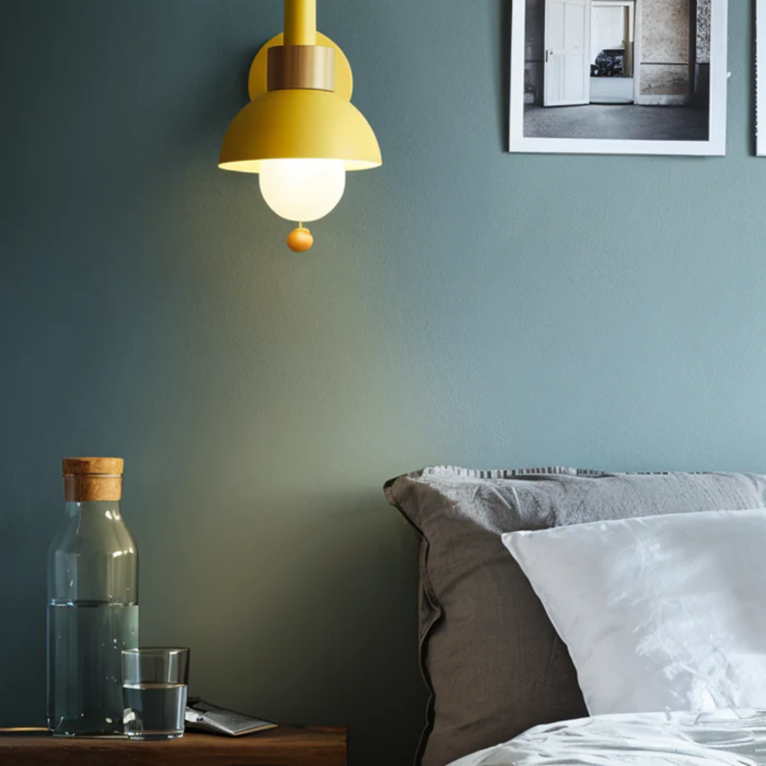 Scandinavische Wandlamp Met Koepelkap En Trekkoordschakelaar