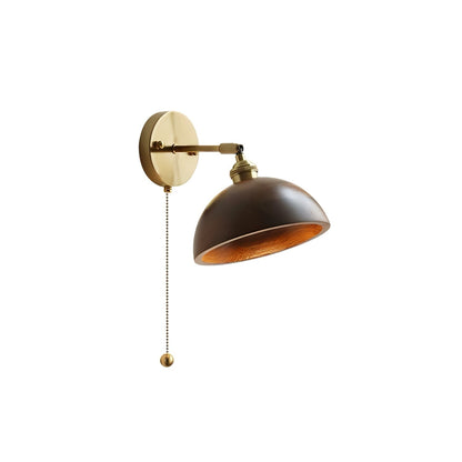 Vintage Wandlamp Met Houten Kap En Trekschakelaar