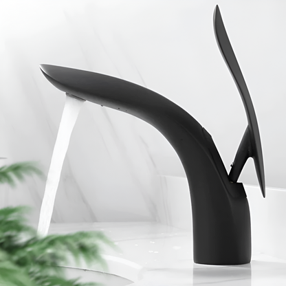 Wastafelkraan Met Luxe Waterfall Uitloop